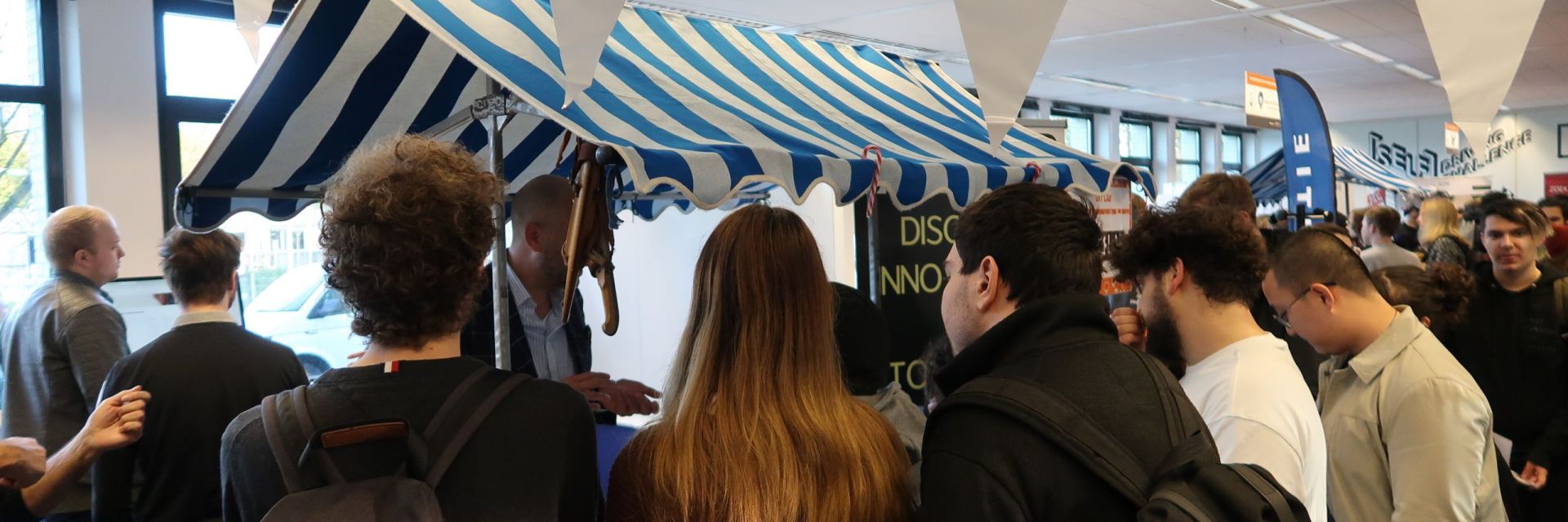 Students and companies meet each other at Hanze University of Applied Sciences Digital Society Hub vacancy festival