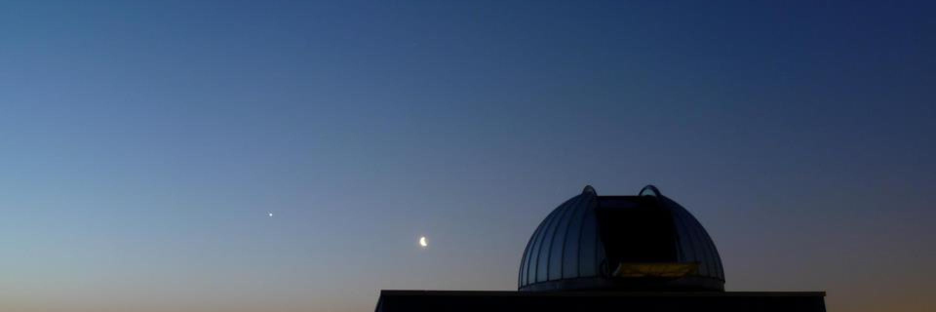  Watch stars at Blaauw "Sterrenwacht"