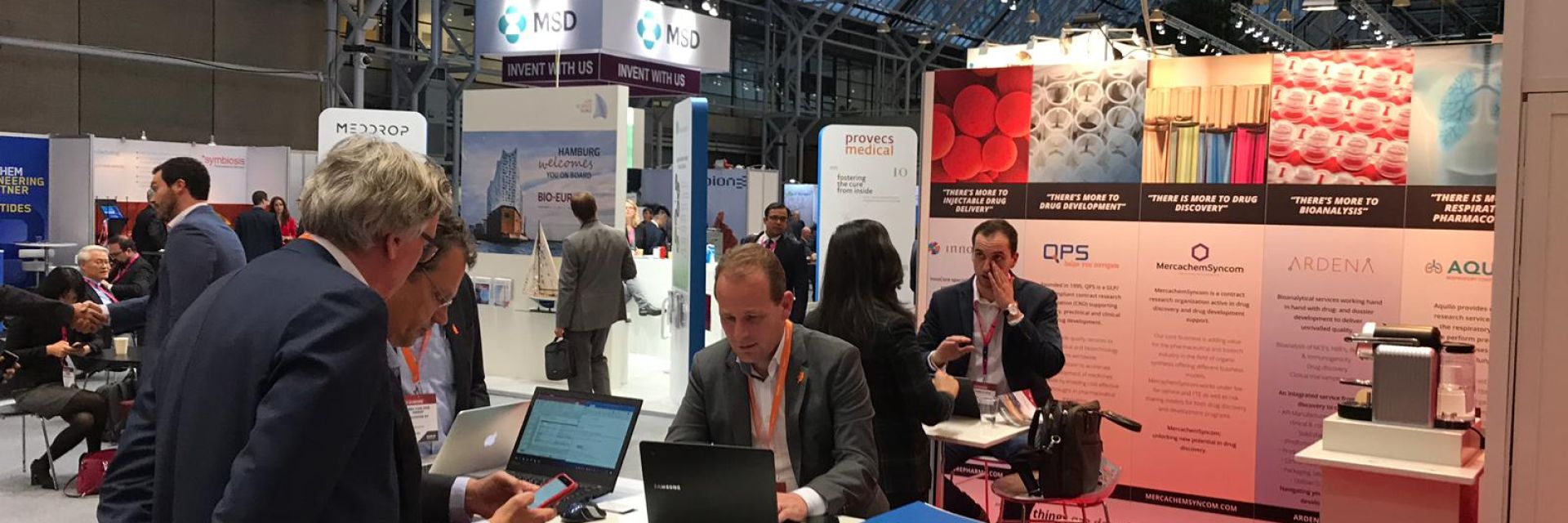 Worldwide market at LIFE Cooperative’s feet