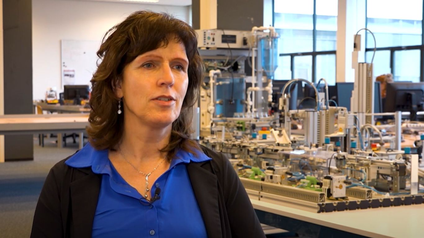 Jacquelien Scherpen wins the Prince Friso Engineering Award 2023